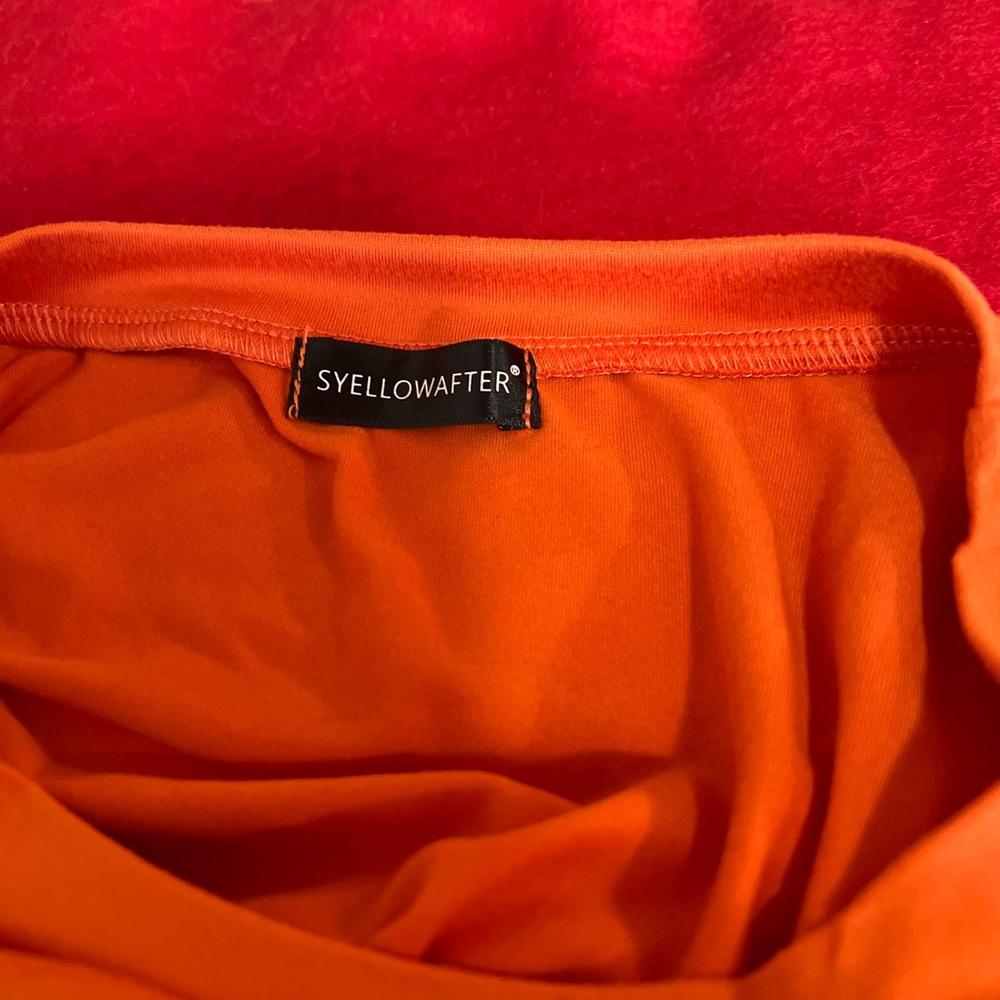 SyeLLOWAFTER Orange Long Sleeve Crop Top - Picture 3 of 4